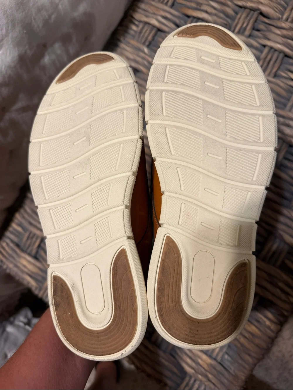 Boys Casual Lace-Up Shoes in Tan